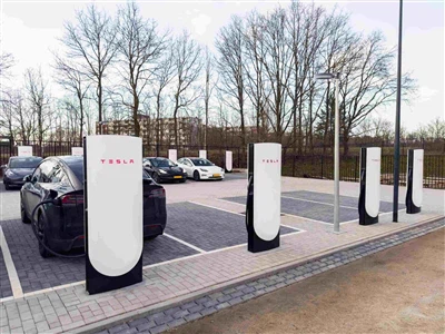 Tesla V4 Supercharger: Скорост на зареждане до 500kW, идва нова ера на зарежд...